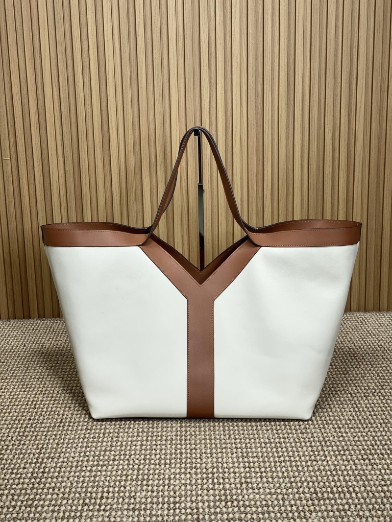 Y51 shopping bags